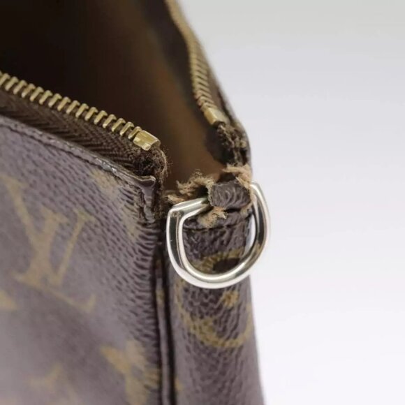 LOUIS VUITTON Monogram Pochette Accessoires Pouch - Picture 7 of 16